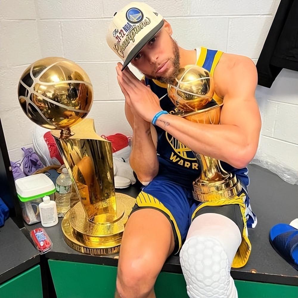 认可吗？美媒评21世纪一阵：奥尼尔、约基奇落选，詹杜库上榜