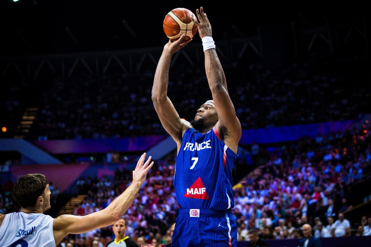 欧锦赛至今表现糟糕！尼克斯新援在攻防两端的状态都无法令人满意